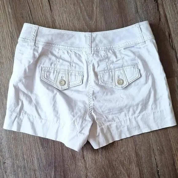 White House Black Market Light Gray Short Size 00 - Picture 4 of 6